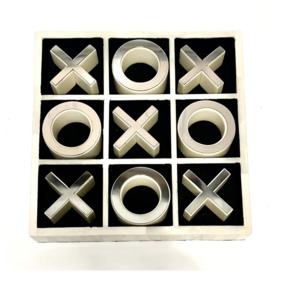 Noughts & Crosses set in Bone and Resin - La Station Design