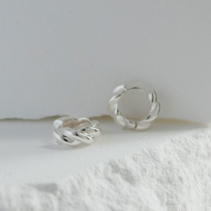 All: Infinite twist earrings