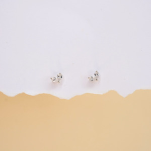 All: V-heart duo studs