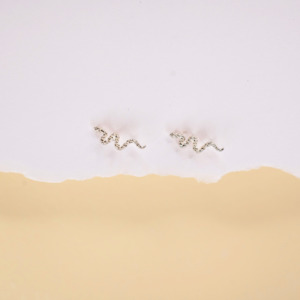 All: Wormy shine studs