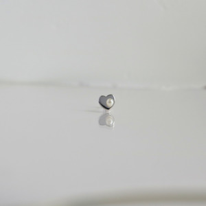 Silver Piercings All: ?Heartfelt pearl piercing