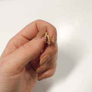 Earrings: Bubble Huggies