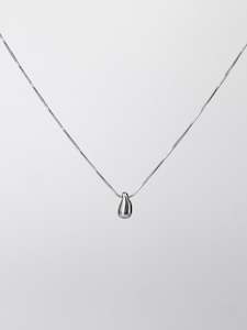Necklaces: Droplet Necklace