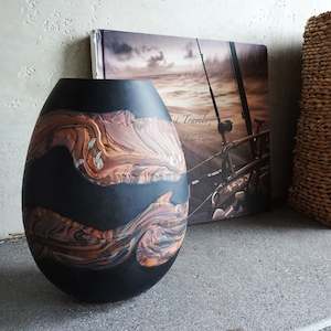 Medium Teardrops: Obsidian Teardrop Medium