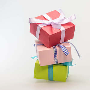 Vouchers Gift Wrap Cards Posters: Gift-Wrapping Service
