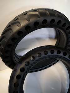 Tyre, 8.5 x 2.0, solid