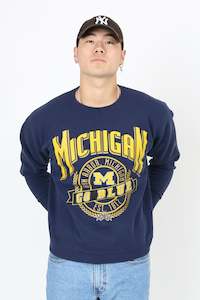 Staff Picks: Vintage University of Michgan Sweatshirt XL