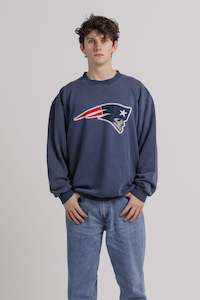 Vintage Sweatshirts: Vintage New England Patriots Crewneck XL