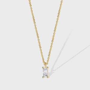 Jewellery: Zirca Chain