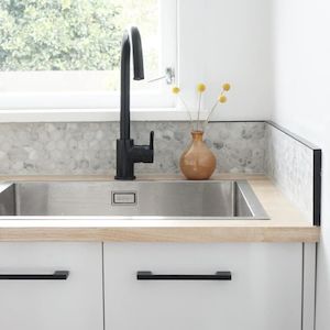 Carrara marble hex mosaic 25mm