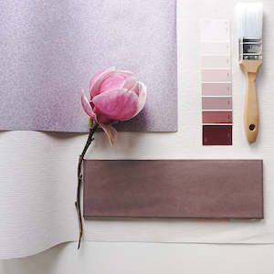Clearance Wallpaper: Mauve crackle