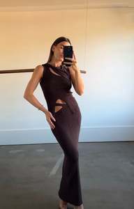 Midi Dresses: Henne - Romee Set in Chocolate