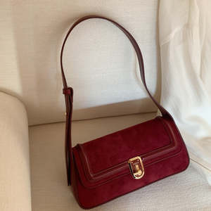 Bags: Fashion Personality Retro Red Crossbody Bag