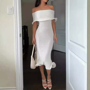 Trendy: Le-Eva Elegance Off-Shoulder Slim-fit Sexy Dress