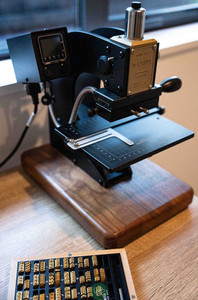 Products: Used Maxita Leather Hot Foil Stamping Engraving Machine with Full Set Letters Leap Leather Craft