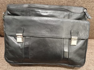 Products: Cobb & Co Black Leather Bag - Leather Direct