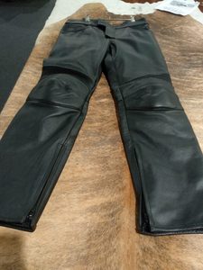 Products: Armoured Stretch Leather Pants – LeatherDirect