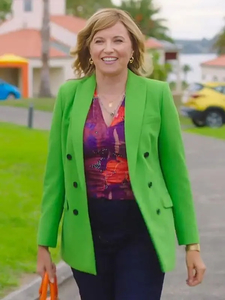 My Life Is Murder S03 Lucy Lawless Green Blazer