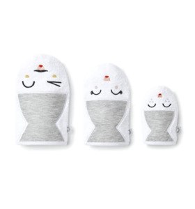 Baths Accessories: White & Grey Wash Mitts