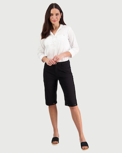 Shorts: Vassalli Poplin Straight Leg Short