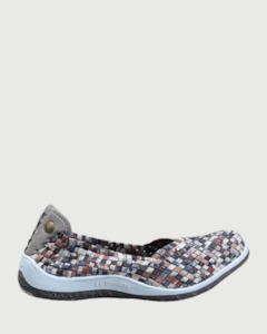 Flats: CC Resorts Sugar Brown Multi