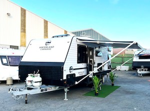 Products: 2019 Hinterland 19’6″ SEMI OFF-ROAD – TRIPLE BUNK / 5-6 BERTH / TWIN AXLE / QUEEN ISLAND BED / AWNING / SOLAR / 2 X FRESH WATER TANKS UNDER CONTRACT