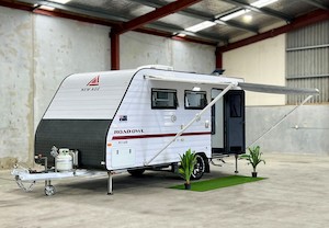 Products: 2018 New Age Road Owl RO16ER – SEMI OFF-ROAD / QUEEN ISLAND BED / FULL ENSUITE / MOTOR MOVERS / AWNING / SOLAR / FRESH WATER TANK / HEAT PUMP / DIESEL HEATER / TV UNDER CONTRACT