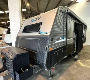 Caravans: 2020 Leader Gold SEMI OFF-ROAD 4-5-BERTH / DOUBLE BUNKS / FULL ENSUITE / TWIN AXLE / QUEEN ISLAND BED / AWNING / SOLAR / FRESH & GREY TANKS / D035 HITCH JUST LANDED, COMING SOON