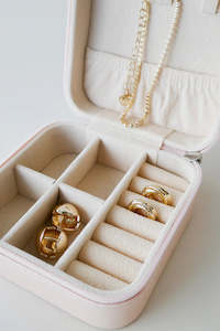 Jewellery: Square Pink Jewellery Travel Case