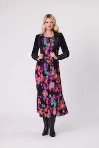 All Seasons Jackets: Mika Velvet Jacket Black