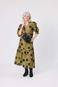 All Seasons Knitwear: Dani Leather Bag - Black