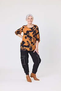 Annette Top Toffee Print