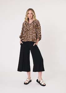 All Seasons: Gianna Top Leopard Print
