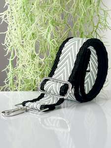 Diva Strap Black White Chevron