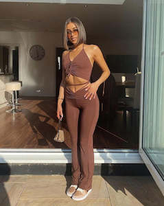 60 Under Range: I AM GIA Halo Set Chocolate