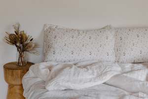 Muslin Pillowcases: 100% Muslin Pillowcase | Daisy