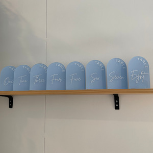 Arch acrylic table numbers - Design 2 Leo Design Studio