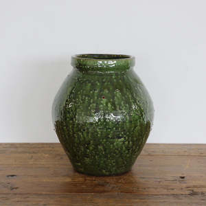 Lucca Urn Medium in Green