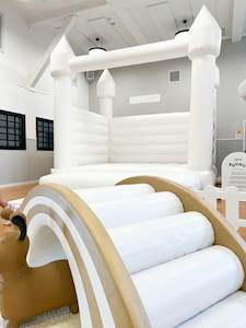 Frontpage: All White Large