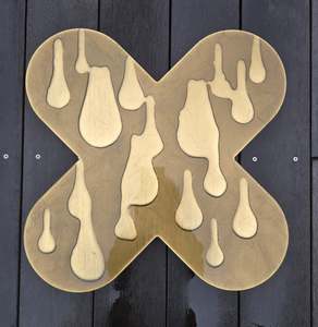 Juicy Kisses Cutouts: JUICY KISS Sacred Flow