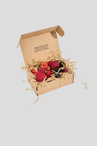 Poppy & Sage Mixed Berries Beeswax Candles - Box of 10
