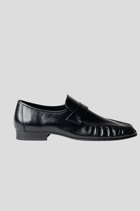 La Tribe: La Tribe Naomi Loafer - Black