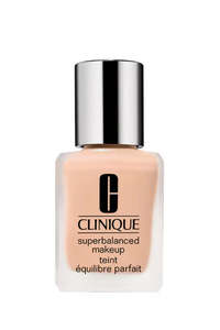 CLINIQUE Superbalanced Makeup 04 Cream Chamois 30ml