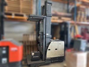 Products: Crown SP3200 2004 - Liftrucks