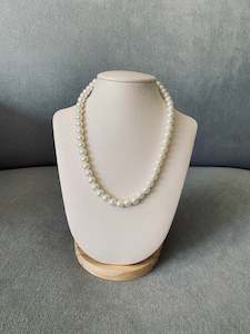 Necklace 1: LIV249NF12