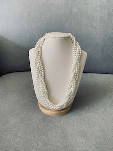 Necklace 1: LIV248NF25