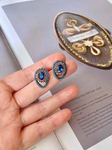 Rhea Studs: RHE202H25