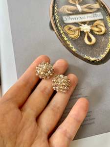Rhea Studs: RHE560H25