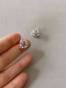Rhea Studs: RHE503F23