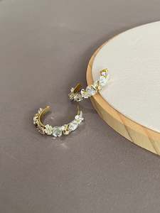 Rhea Hoops: RHE426F27